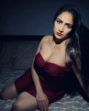 Komal Sharma (aka) Actress Komal Sharma