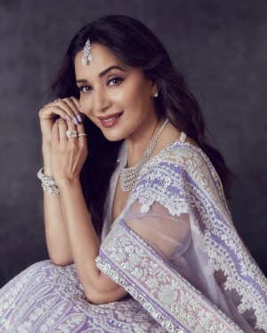 Madhuri Dixit (aka) MadhuriDixit