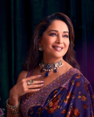 Madhuri Dixit (aka) MadhuriDixit