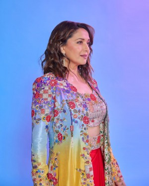 Madhuri Dixit (aka) MadhuriDixit