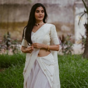 Madhuri (aka) Maadhuri