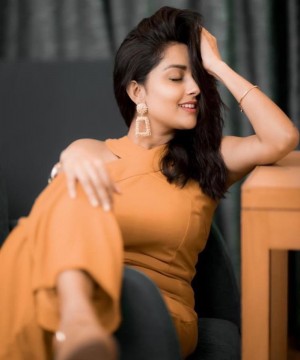 Mahima Nambiar (aka) MahimaNambiar