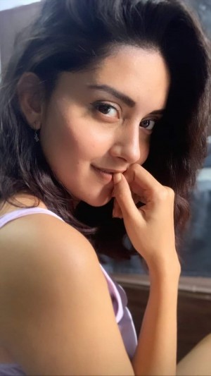 Mahima Nambiar (aka) MahimaNambiar