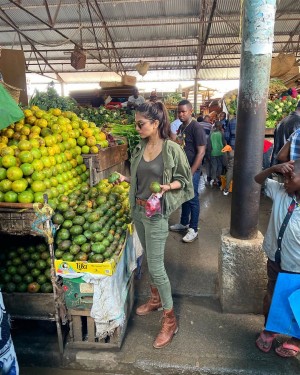 Malavika Mohanan (aka) MalavikaMohanan