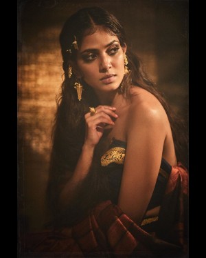 Malavika Mohanan (aka) MalavikaMohanan