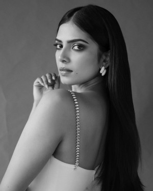 Malavika Mohanan (aka) MalavikaMohanan