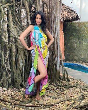 Mallika Sherawat (aka) Mallika Sherawath