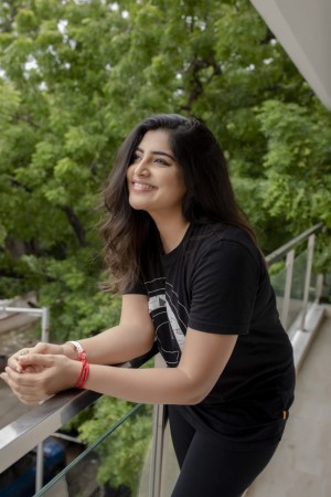 Manjima Mohan (aka) Manjimamohan