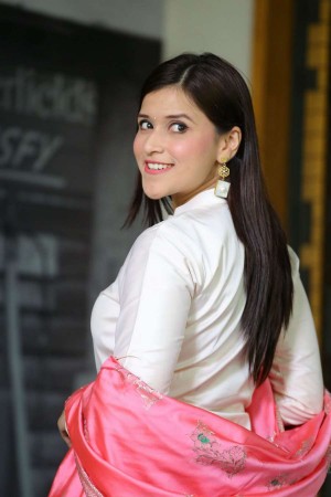 Mannara Chopra (aka) MannaraChopra