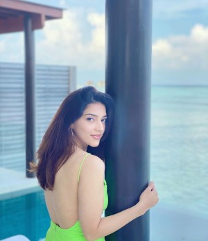 Mehreen Pirzada (aka) Mehrene Kaur Pirzada