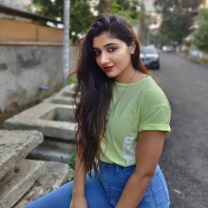 Mirnaa (aka) Mirnaa Menon