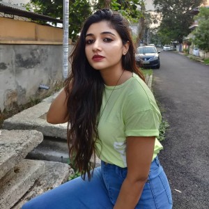 Mirnaa (aka) Mirnaa Menon