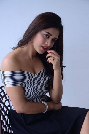 Nabha Natesh (aka) Nabha Naatesh