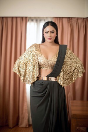 Nikesha Patel (aka) Nikeesha Patel