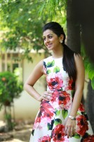 Nikki Galrani (aka) Niki Galrani