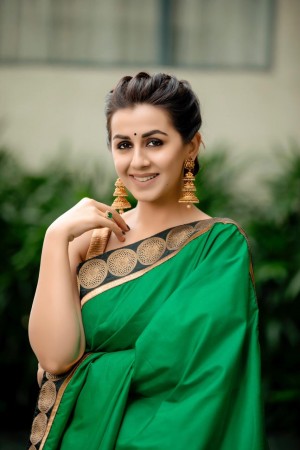 Nikki Galrani (aka) Niki Galrani