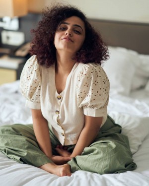 Nithya Menon (aka) Nithya Monen