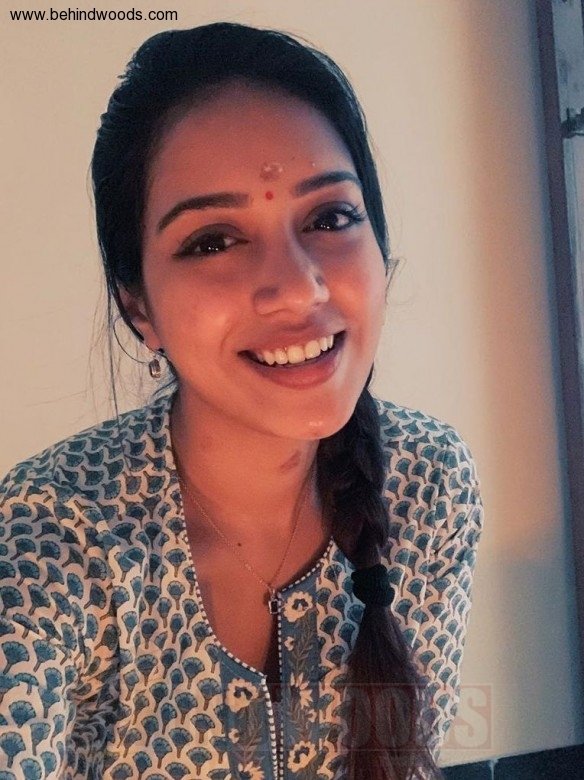 nivetha pethuraj actress photo shoot