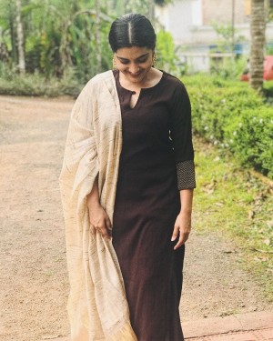 Nivetha Thomas (aka) NivethaThomas