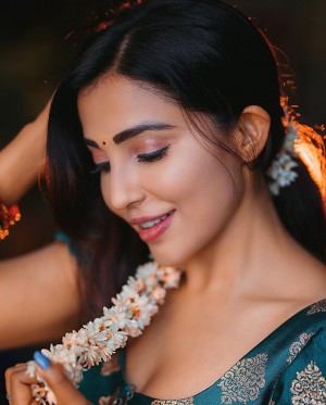 Parvati Nair (aka) ParvathyNair