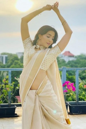 Parvati Nair (aka) ParvathyNair