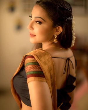 Parvati Nair (aka) ParvathyNair