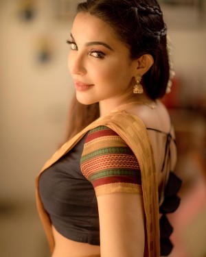 Parvati Nair (aka) ParvathyNair