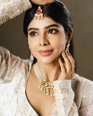 Pavithra Lakshmi (aka) Pavithraa Lakshmi