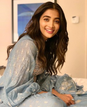 Pooja Hegde (aka) Pooja Hedge