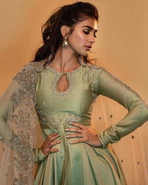 Pooja Hegde (aka) Pooja Hedge