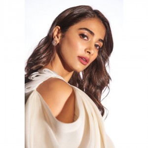 Pooja Hegde (aka) Pooja Hedge