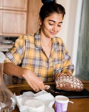 Pooja Hegde (aka) Pooja Hedge