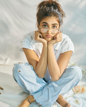 Pooja Hegde (aka) Pooja Hedge