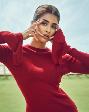 Pooja Hegde (aka) Pooja Hedge