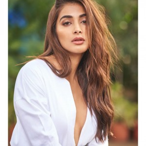 Pooja Hegde (aka) Pooja Hedge