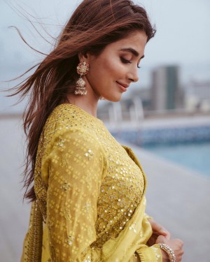 Pooja Hegde (aka) Pooja Hedge