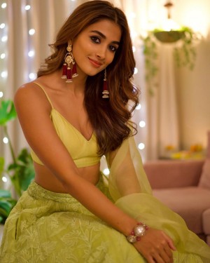 Pooja Hegde (aka) Pooja Hedge