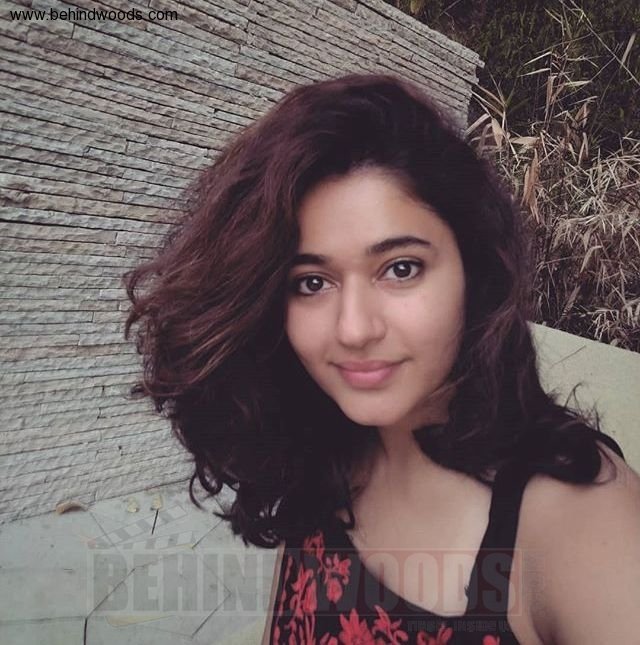 Poonam Bajwa (aka) Poonam Photos Stills & Images