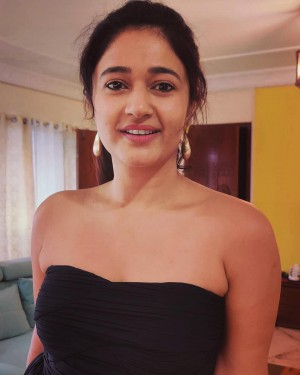 Poonam Bajwa (aka) Poonam