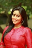 Poorna (aka) Poornaa