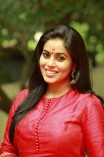 Poorna (aka) Poornaa