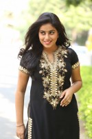 Poorna (aka) Poornaa