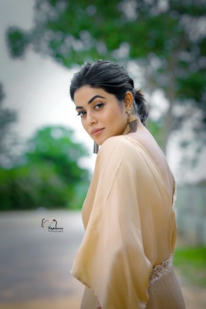 Poorna (aka) Poornaa