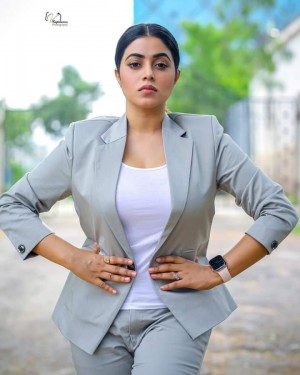 Poorna (aka) Poornaa