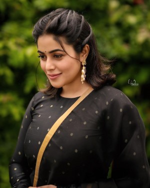 Poorna (aka) Poornaa