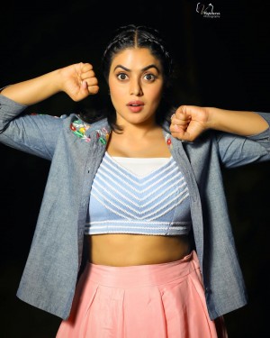 Poorna (aka) Poornaa