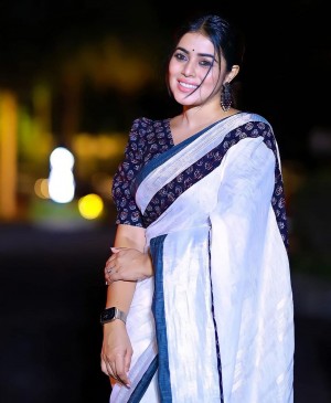 Poorna (aka) Poornaa