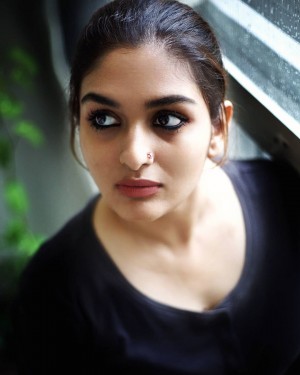 Prayaga Martin (aka) Prayaga Maartin