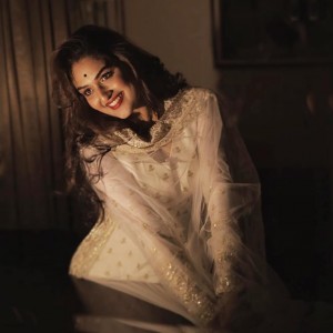 Prayaga Martin (aka) Prayaga Maartin