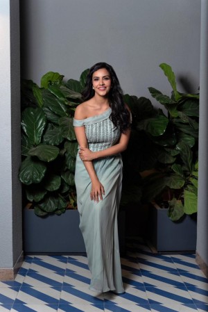 Priya Anand (aka) Actress Priya Anand